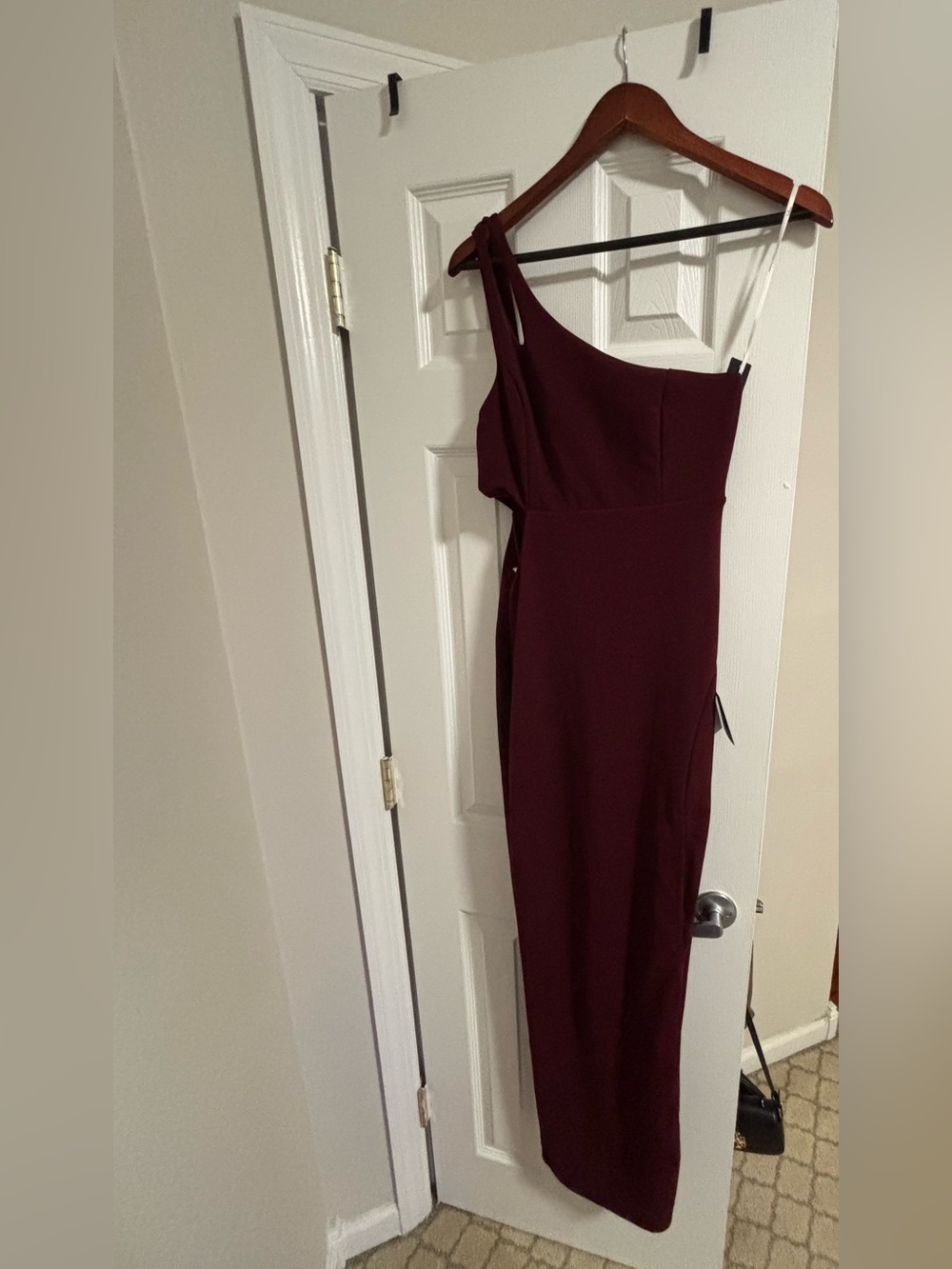 One-Shoulder Burgundy Women's Dress